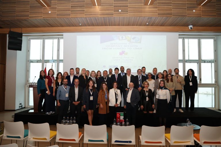 WhatsApp Image 2025-10-22 at 15.03.02 (1)